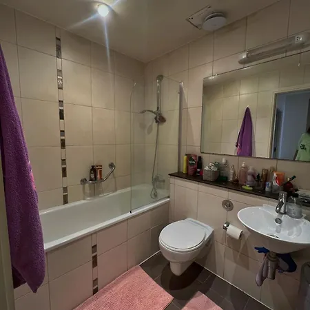 Cozy In A Quiet Area Appartement *