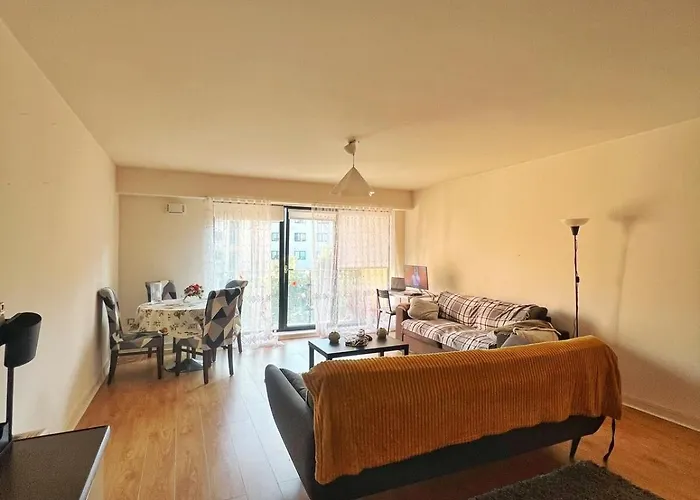 Cozy In A Quiet Area *